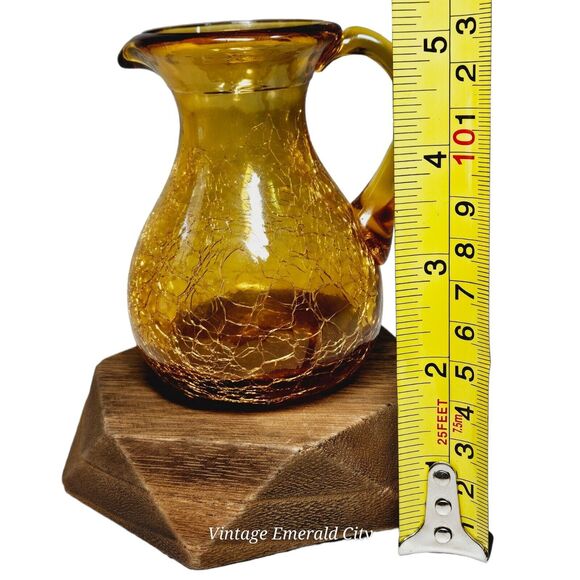 Vtg Handblown Cruet Mini Pitcher 4 In Amber Crackle Art Glass & Wooden Base Set - Picture 10 of 14